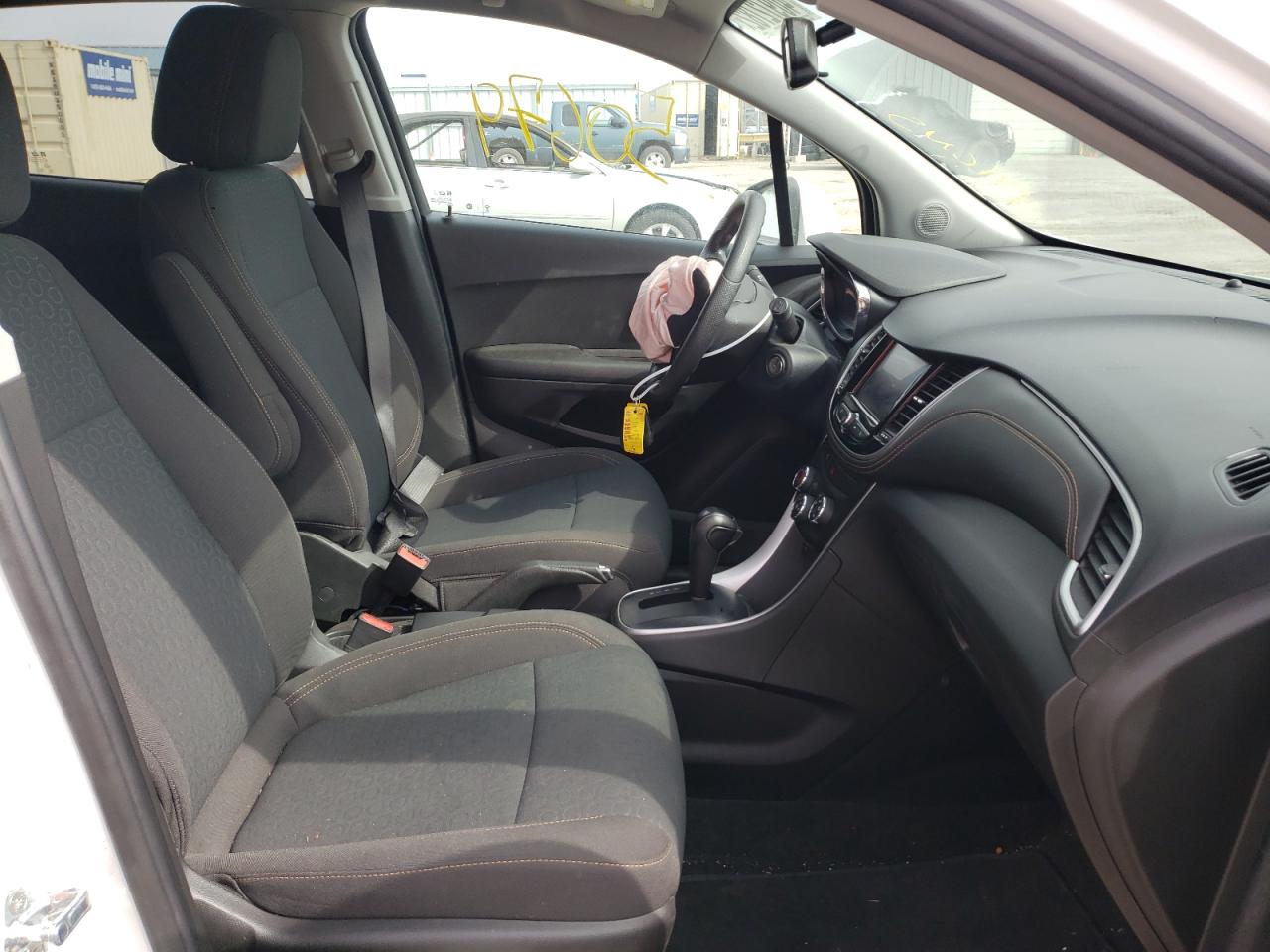 Photo 5 from auction – 2021 CHEVROLET TRAX LS with VIN KL7CJKSB4MB334950