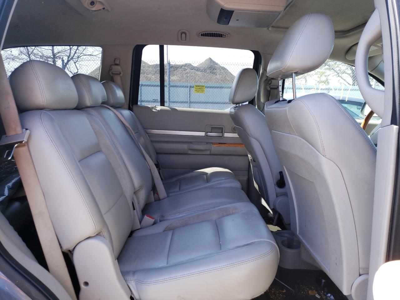 Photo 6 from auction – 2008 CHRYSLER ASPEN LIMI with VIN 1A8HW58268F160017