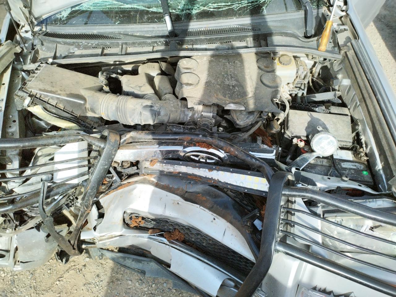Photo 7 from auction – 2010 TOYOTA 4RUNNER SR with VIN JTEBU5JR8A5007575