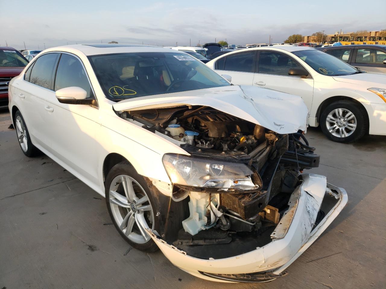 VOLKSWAGEN PASSAT SE 2014 with VIN 1VWBN7A37EC072389 - Photo from auction