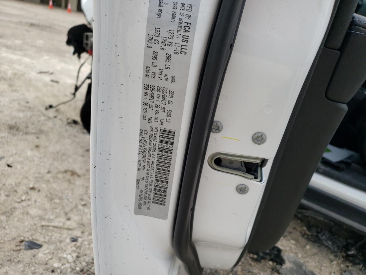 Photo 10 from auction – 2019 JEEP CHEROKEE with VIN 1C4PJLLB5KD340184