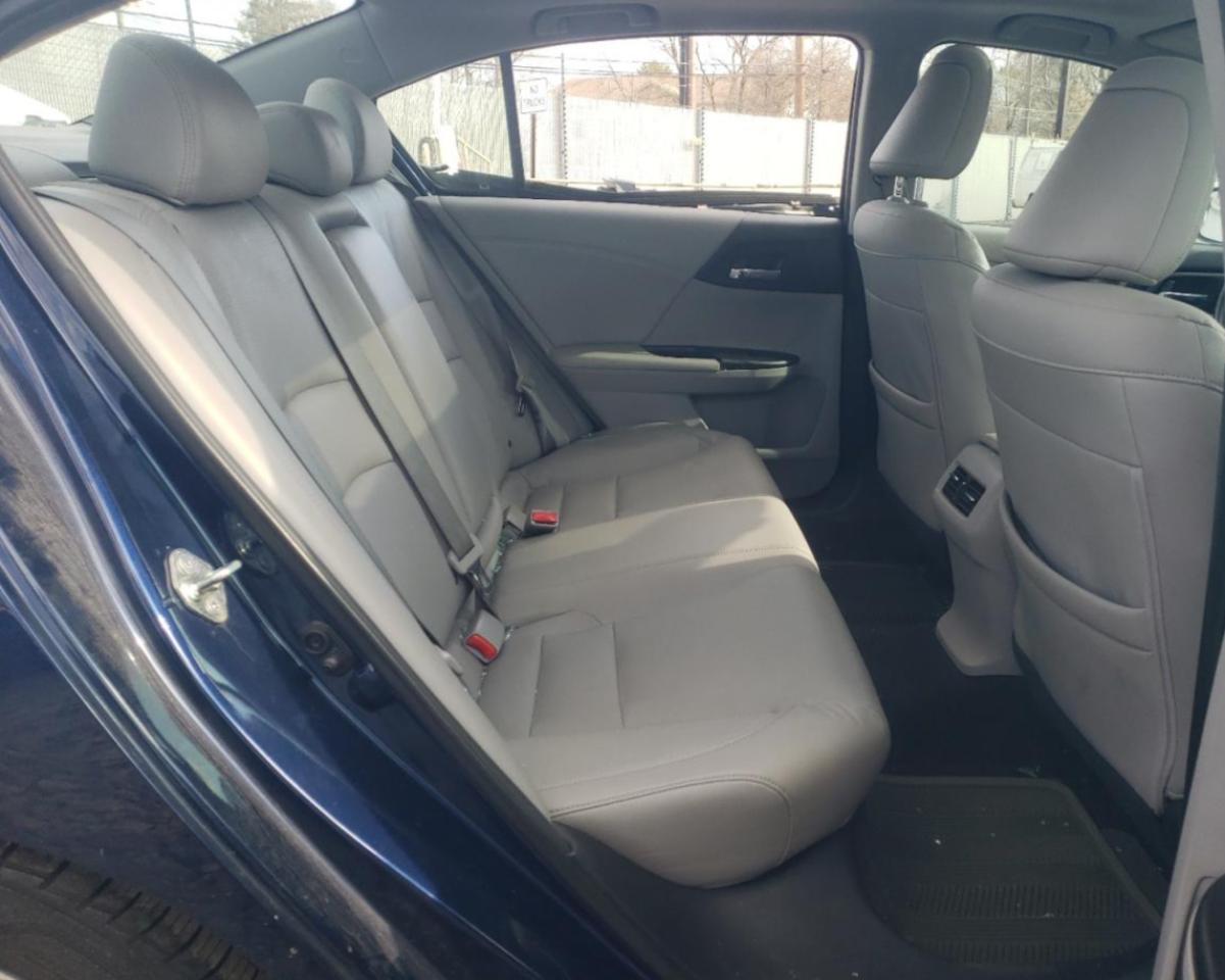 Photo 6 from auction – 2015 HONDA ACCORD EXL with VIN 1HGCR2F85FA203577