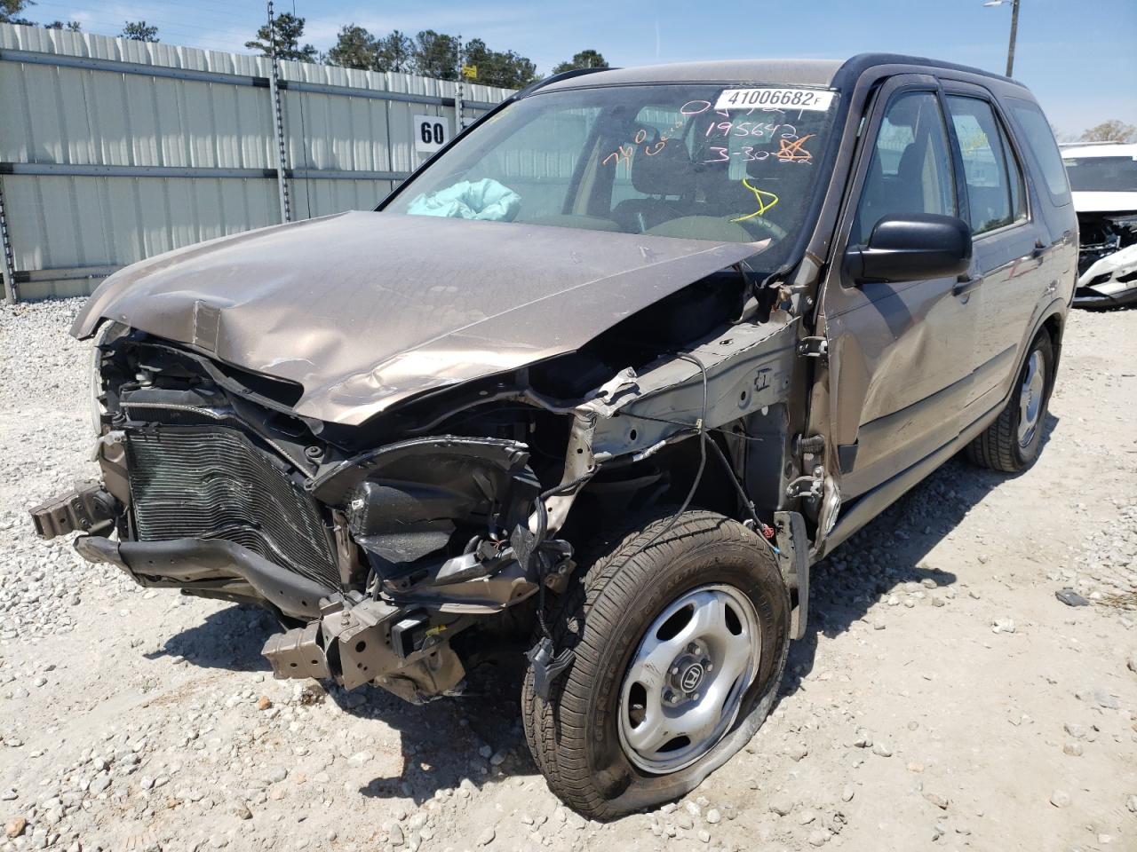 Photo 2 from auction – 2004 HONDA CR-V LX with VIN SHSRD68404U207929