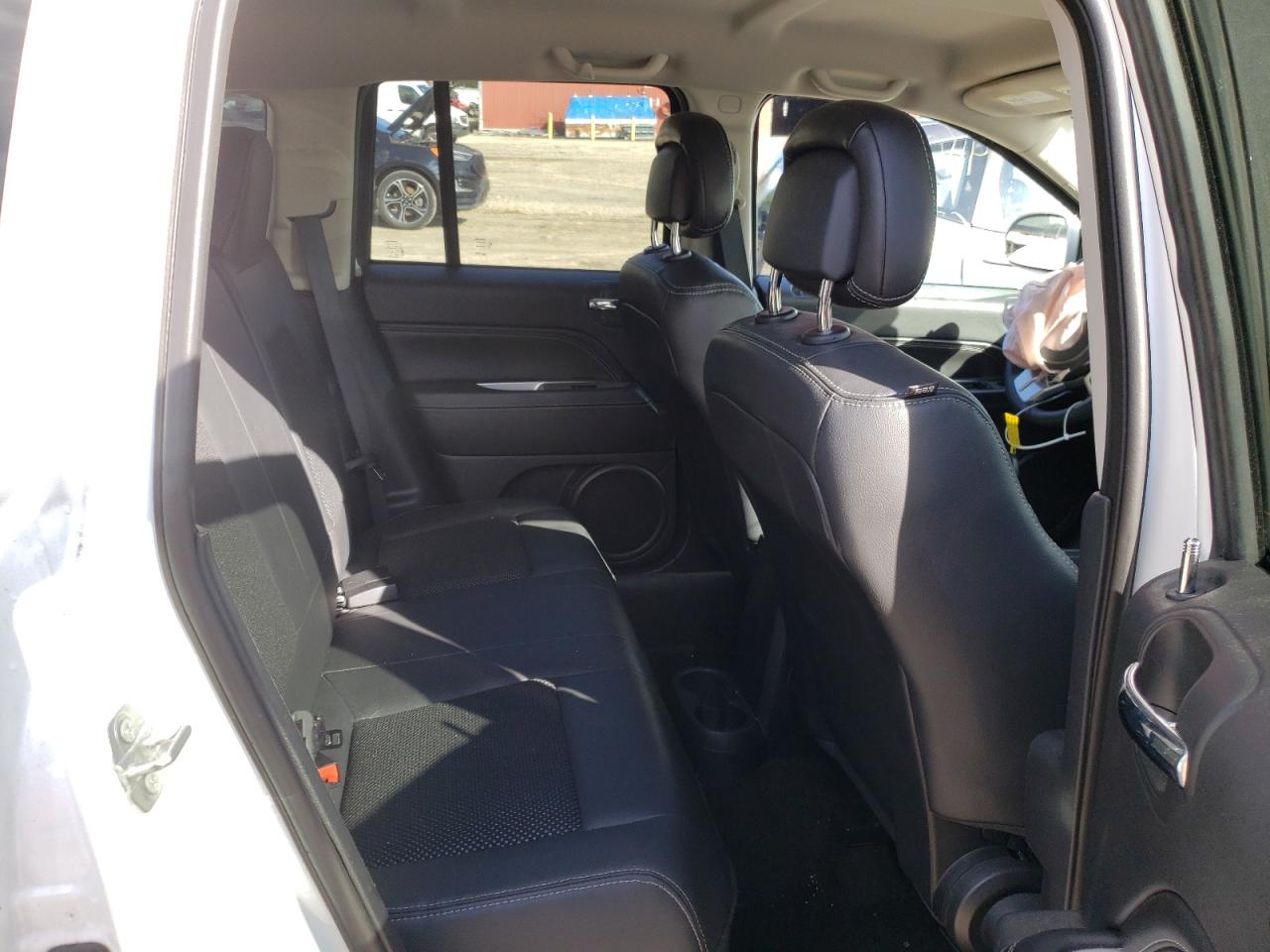 Photo 6 from auction – 2015 JEEP COMPASS LA with VIN 1C4NJDEB9FD418191