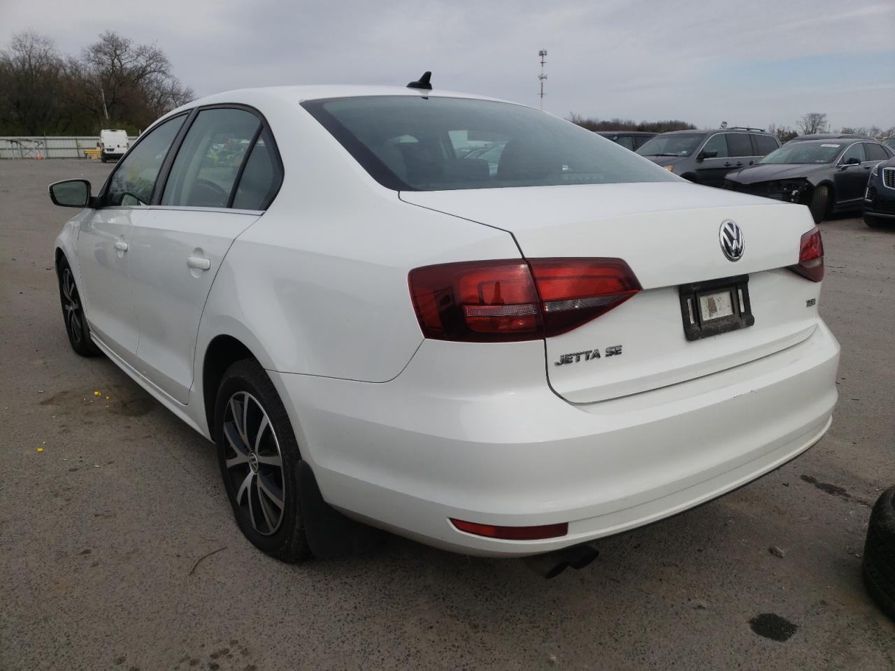 Photo 3 from auction – 2017 VOLKSWAGEN JETTA SE with VIN 3VWDB7AJ0HM242742