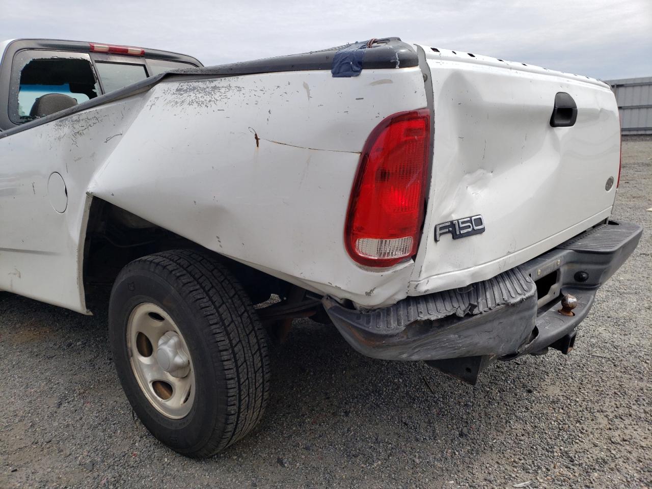 Photo 9 from auction – 2003 FORD F150 with VIN 2FTRF17203CB10286
