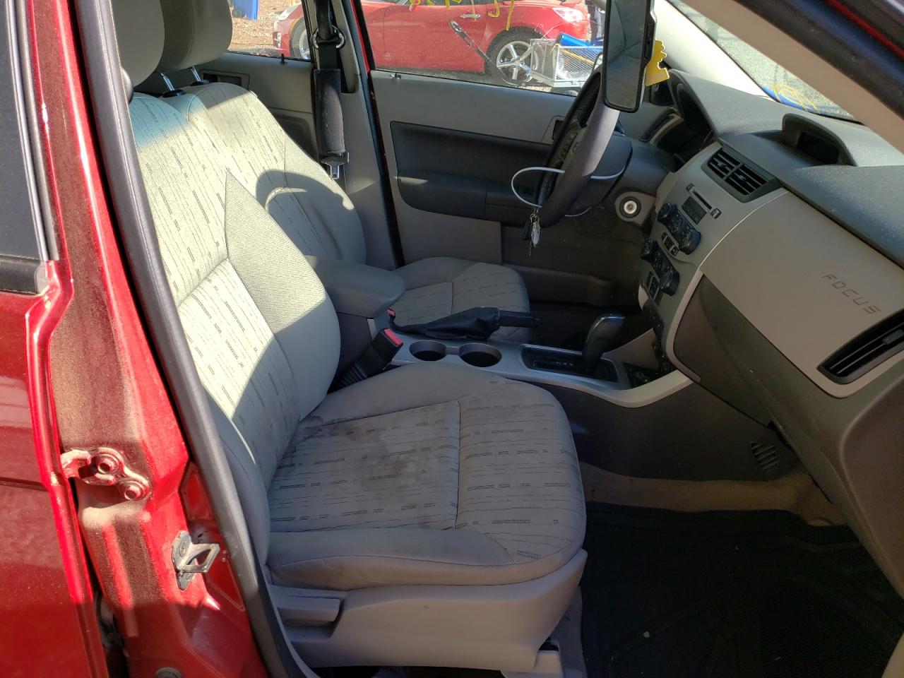 Photo 5 from auction – 2011 FORD FOCUS SE with VIN 1FAHP3FN1BW141765