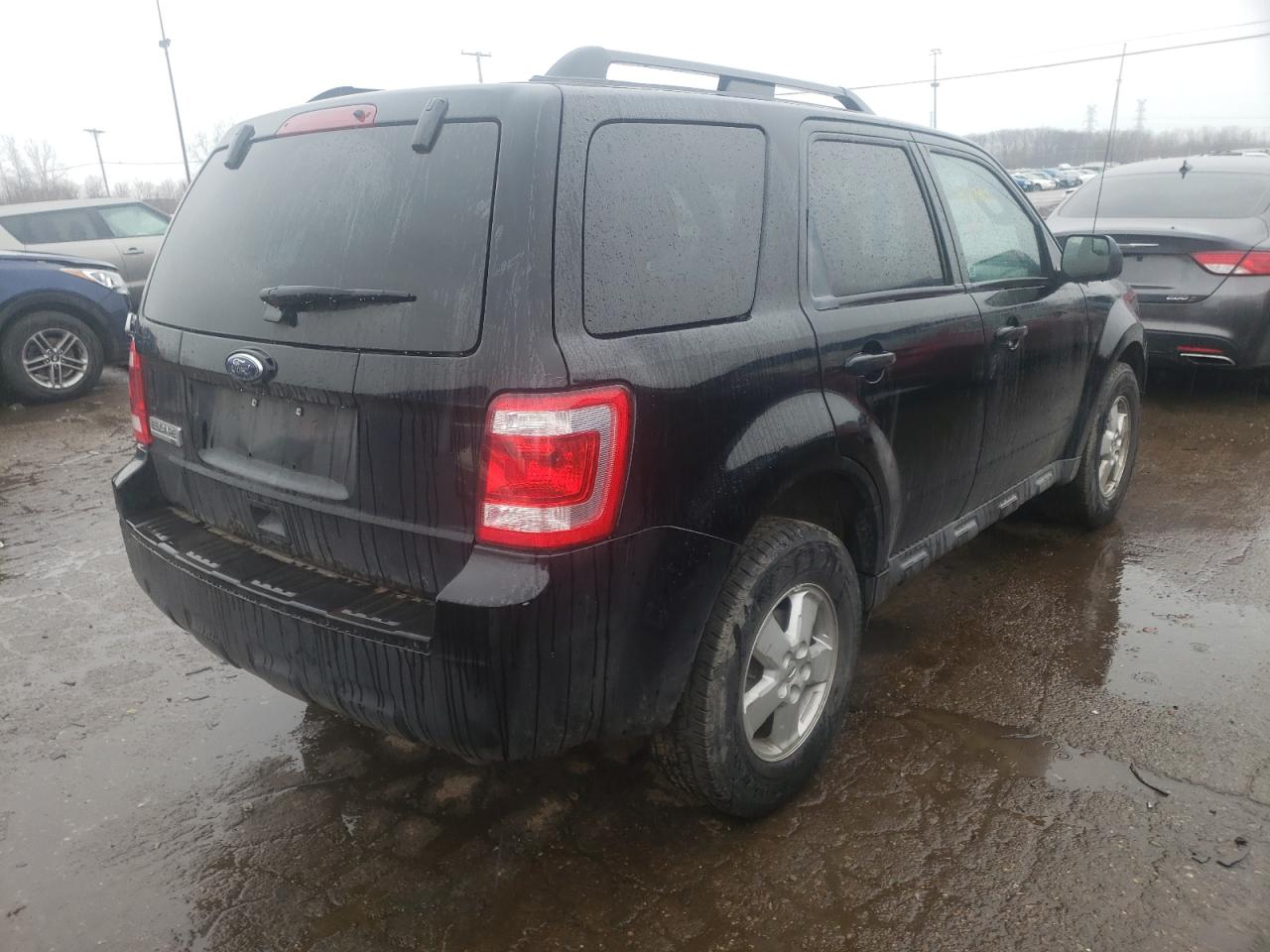 Photo 4 from auction – 2010 FORD ESCAPE XLT with VIN 1FMCU9D77AKC06012