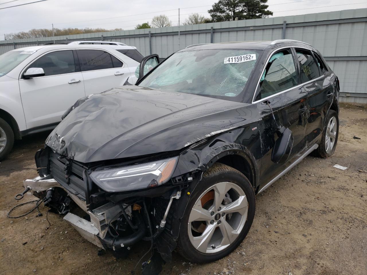 Photo 2 from auction – 2022 AUDI Q5 with VIN WA1FAAFY5N2034578