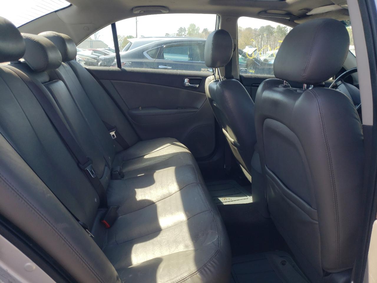 Photo 6 from auction – 2009 HYUNDAI SONATA SE with VIN 5NPEU46F59H509854