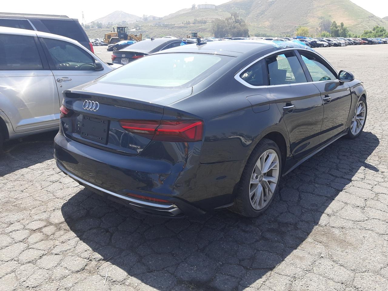 Photo 4 from auction – 2020 AUDI A5 PREMIUM with VIN WAUANCF51LA007089