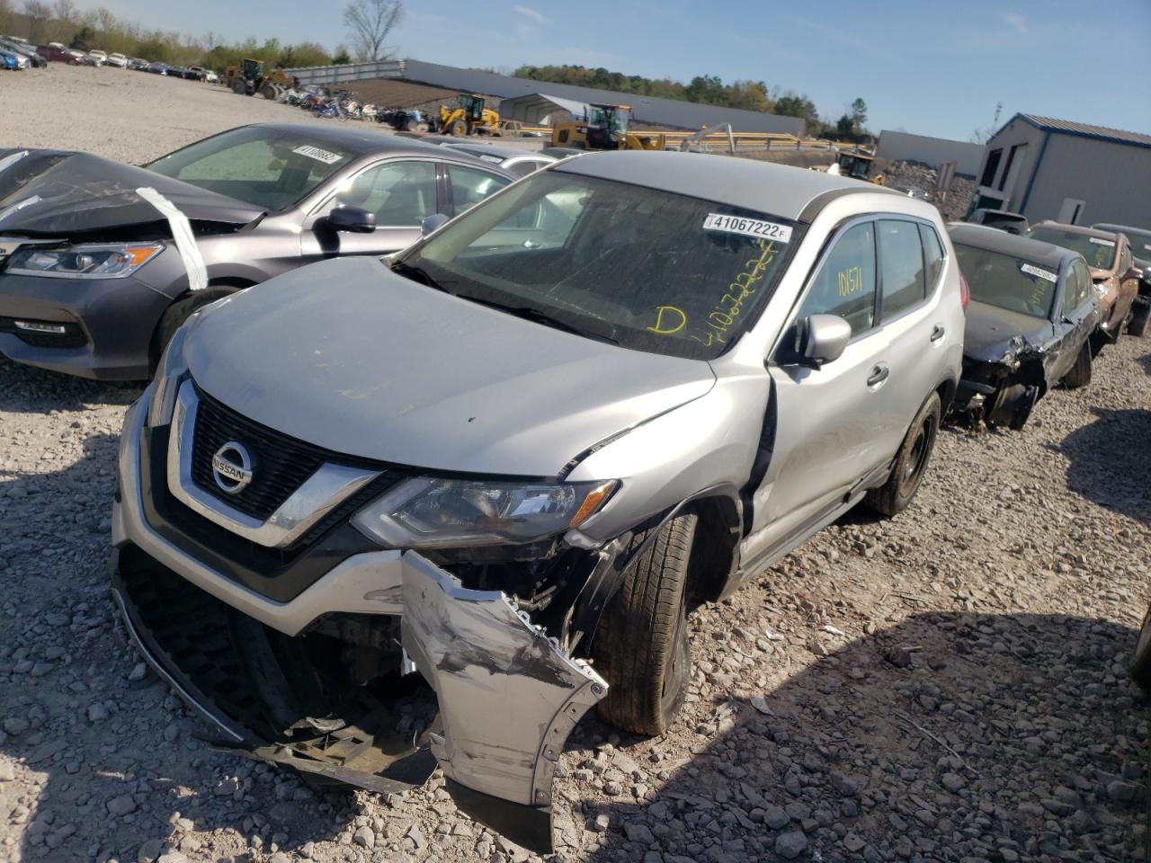Photo 2 from auction – 2017 NISSAN ROGUE S with VIN JN8AT2MT1HW384458