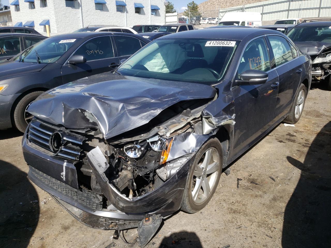 Photo 2 from auction – 2015 VOLKSWAGEN PASSAT S with VIN 1VWAS7A33FC118757