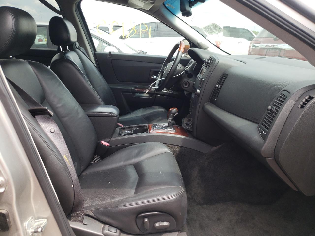 Photo 5 from auction – 2005 CADILLAC SRX with VIN 1GYEE637650101824