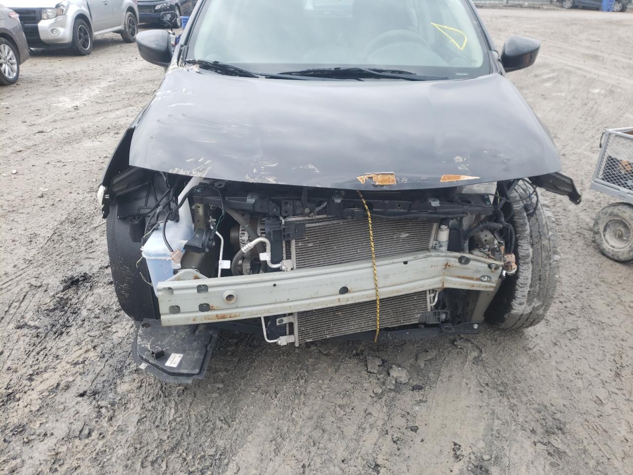 Photo 9 from auction – 2018 NISSAN VERSA S with VIN 3N1CN7AP1JL884864