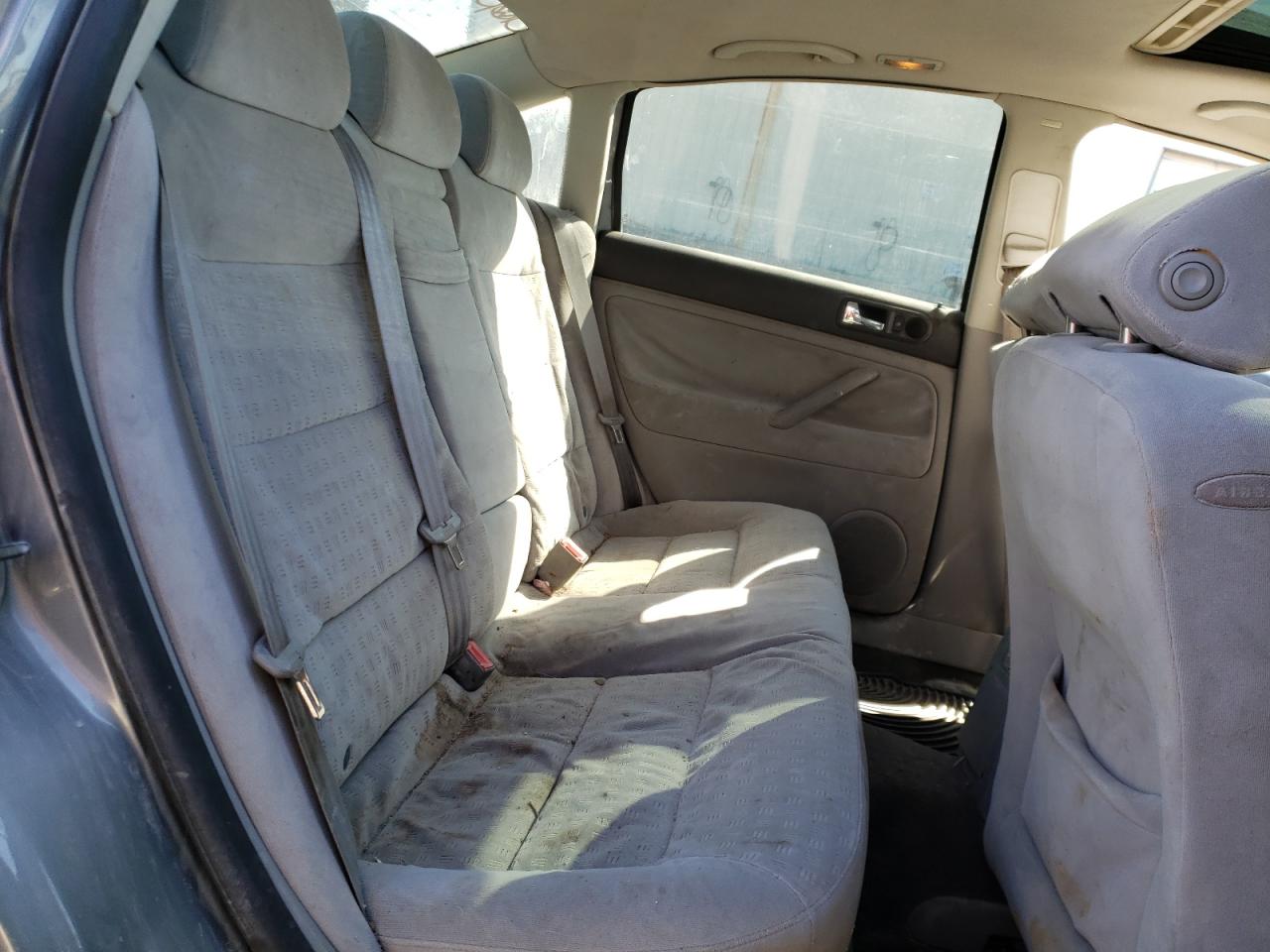 Photo 6 from auction – 2003 VOLKSWAGEN PASSAT GLS with VIN WVWPD63B13P352244