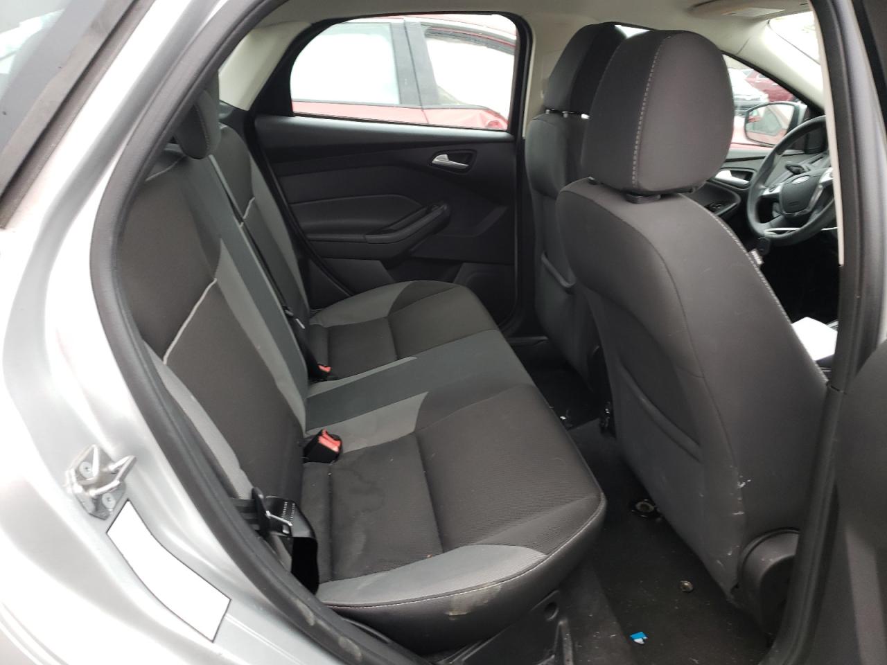 Photo 6 from auction – 2014 FORD FOCUS SE with VIN 1FADP3F23EL414991