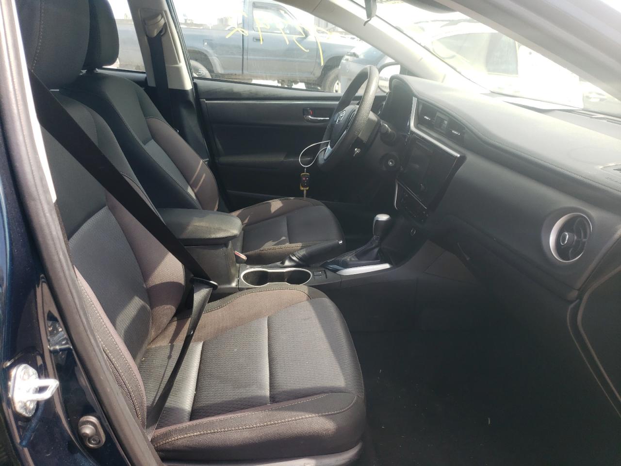 Photo 5 from auction – 2018 TOYOTA COROLLA L with VIN 5YFBURHE1JP829460