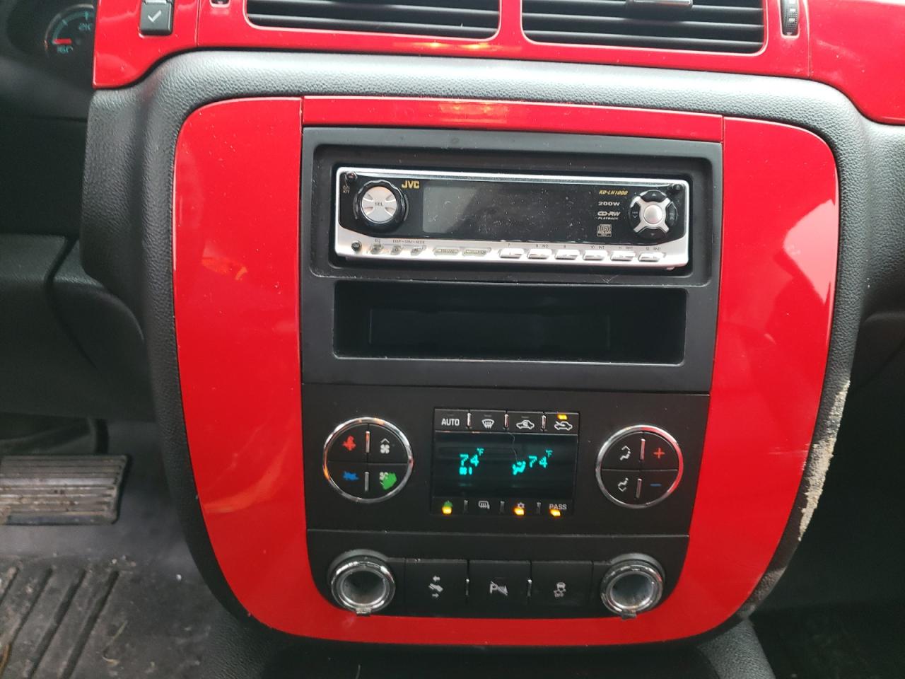 Photo 9 from auction – 2012 GMC SIERRA K15 with VIN 1GTR2WE78CZ136063