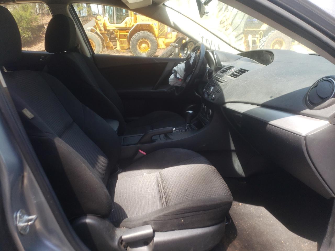 Photo 5 from auction – 2013 MAZDA 3 I with VIN JM1BL1L76D1834854