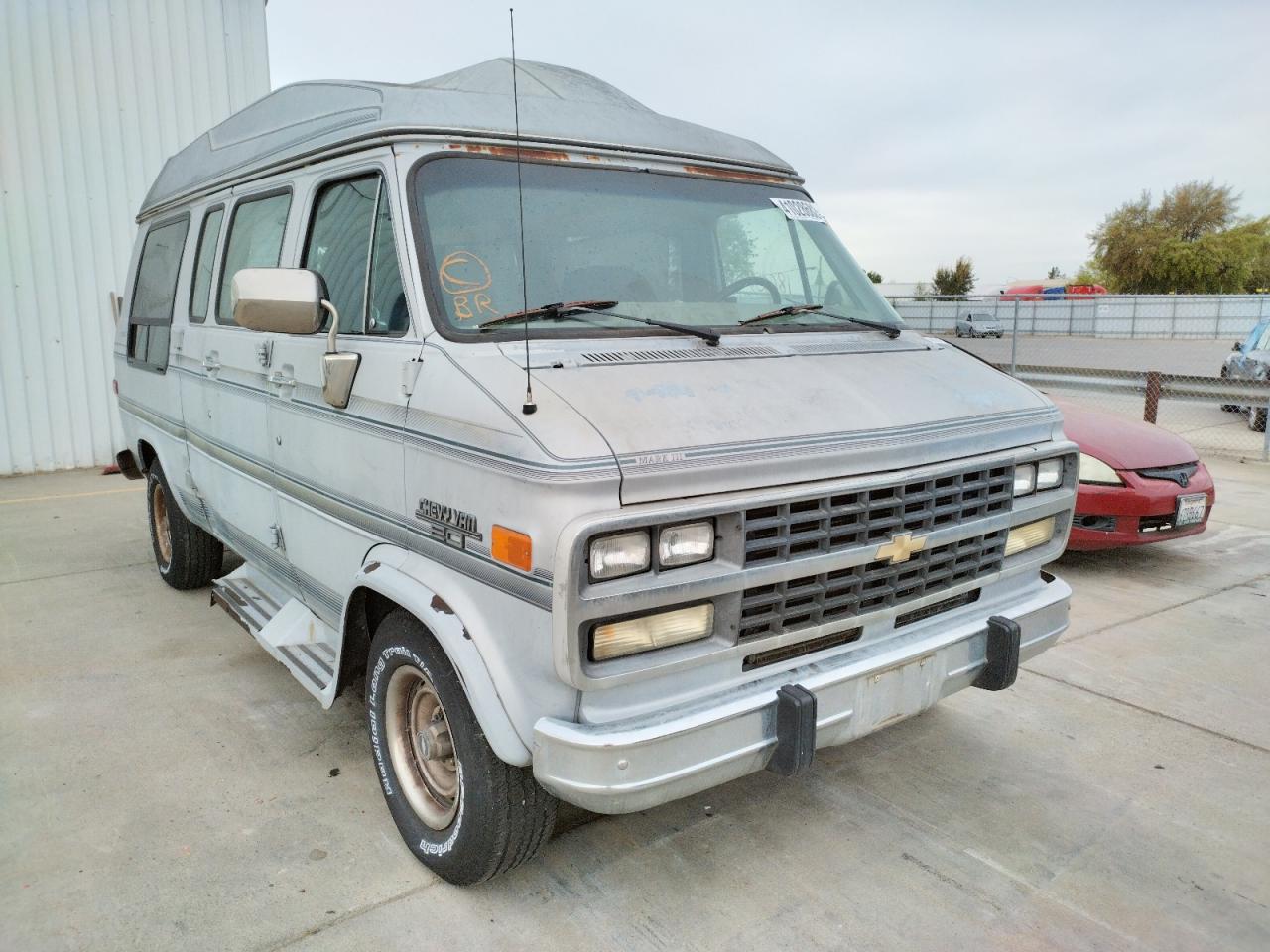 Photo 1 from auction – 1992 CHEVROLET G20 with VIN 1GBEG25K6N7118385