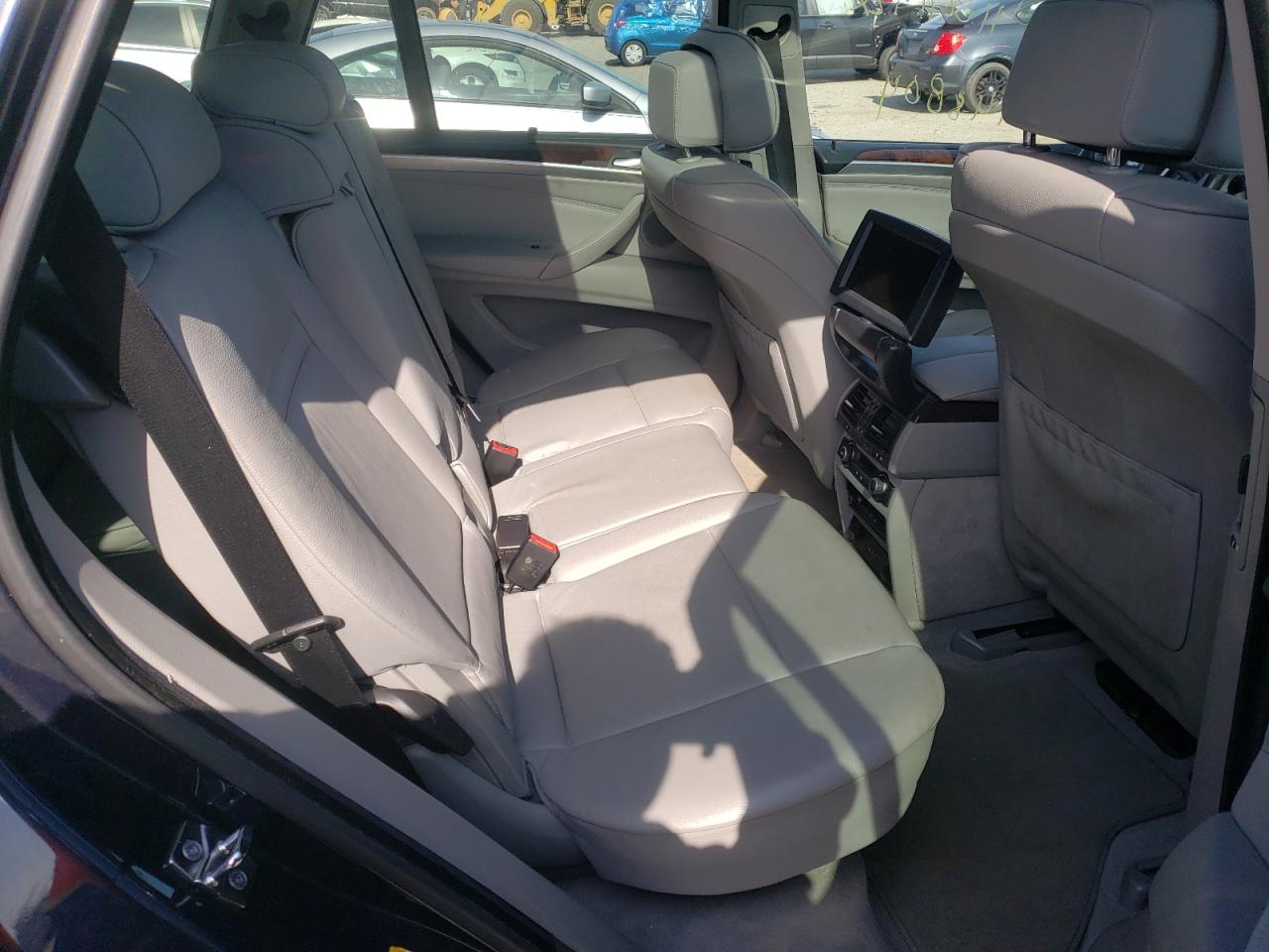 Photo 6 from auction – 2008 BMW X5 3.0I with VIN 5UXFE43568L029618