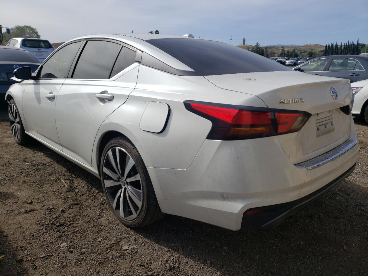 Photo 3 from auction – 2019 NISSAN ALTIMA SR with VIN 1N4BL4CV7KC124207
