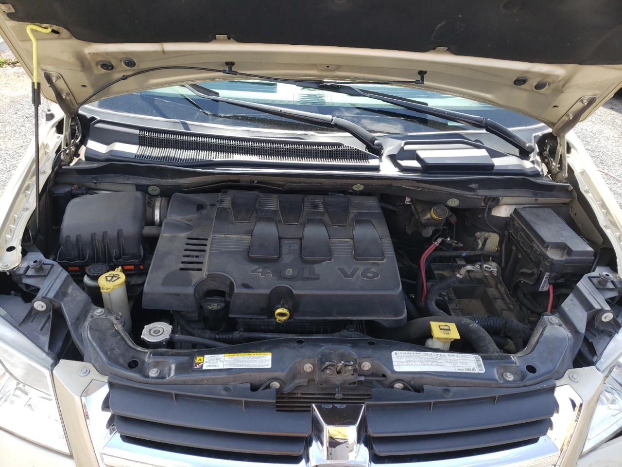 Photo 7 from auction – 2010 DODGE GRAND CARA with VIN 2D4RN5DX7AR256823