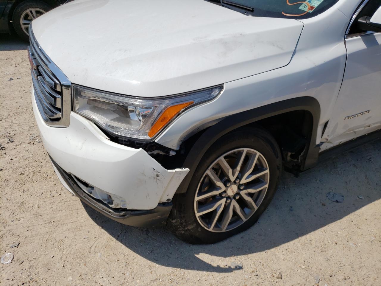 Photo 9 from auction – 2017 GMC ACADIA SLE with VIN 1GKKNLLS2HZ177119