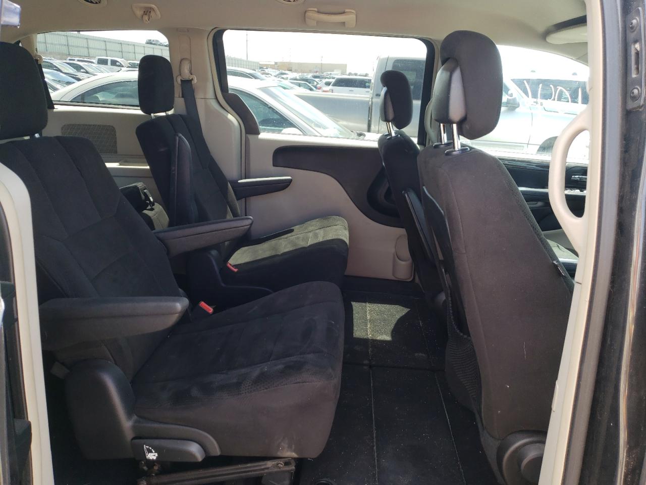 صورة رقم 6 من المزاد - 2012 DODGE GRAND CARA مع VIN 2C4RDGDG4CR121796