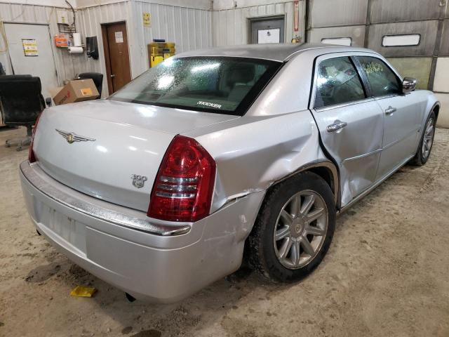 Photo 4 from auction – 2005 CHRYSLER 300C with VIN 2C3JA63H65H686686