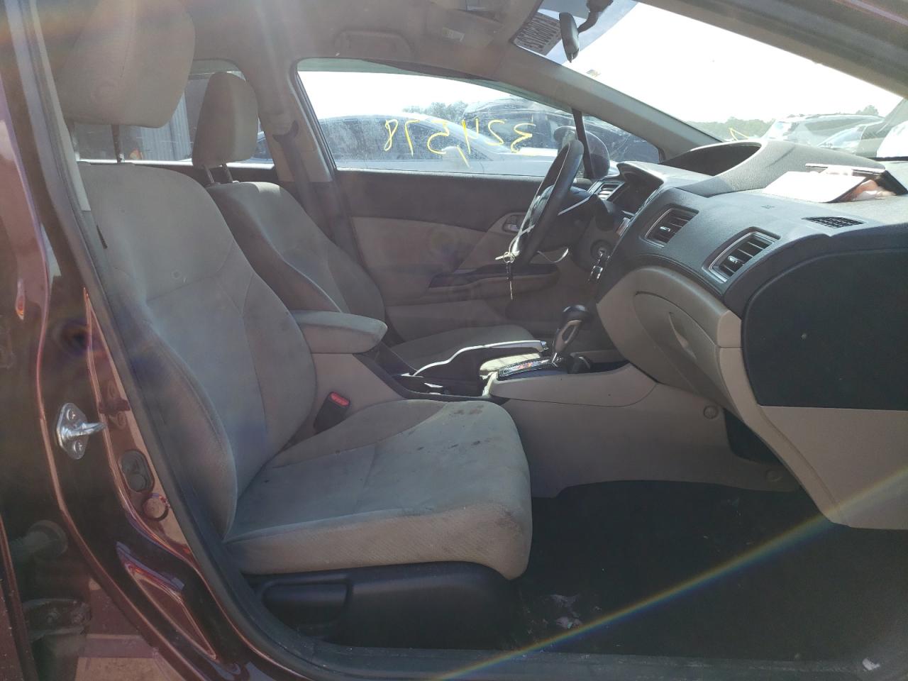 Photo 5 from auction – 2013 HONDA CIVIC LX with VIN 19XFB2F53DE026690