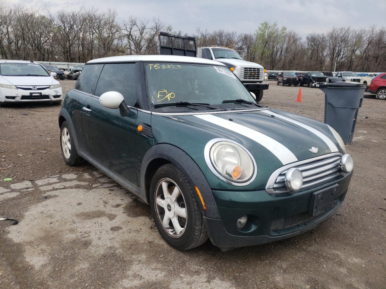 MINI COOPER 2007 with VIN WMWMF33527TT53323 - Photo from auction