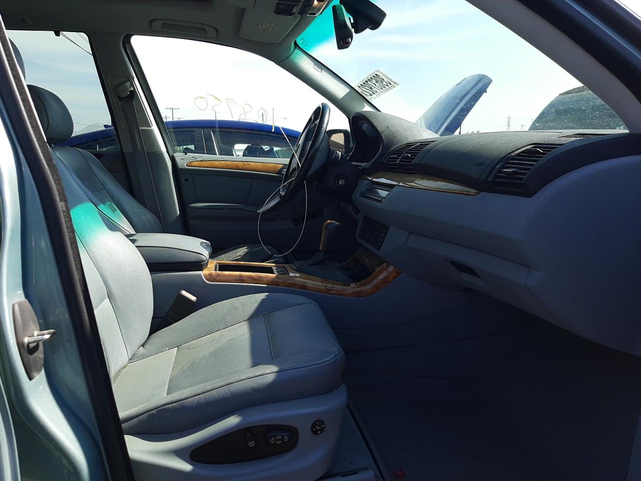 Photo 5 from auction – 2003 BMW X5 4.4I with VIN 5UXFB33573LH39514