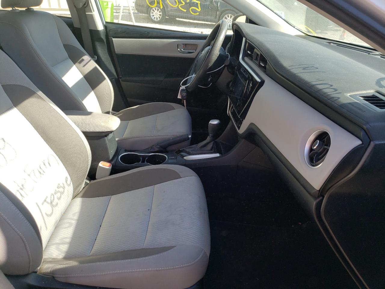 Photo 5 from auction – 2017 TOYOTA COROLLA L with VIN 2T1BURHE5HC769810
