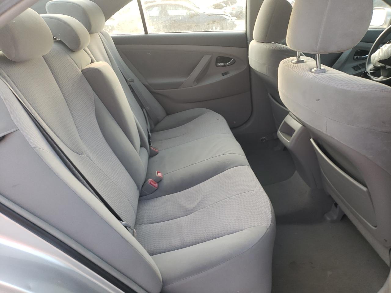 Photo 6 from auction – 2010 TOYOTA CAMRY BASE with VIN 4T4BF3EK6AR028822