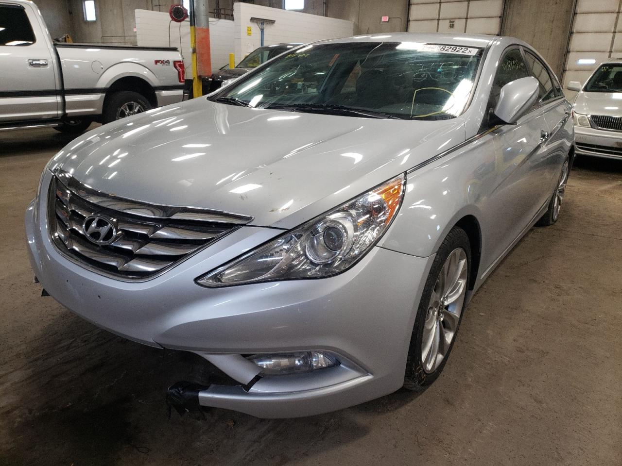 Photo 2 from auction – 2011 HYUNDAI SONATA SE with VIN 5NPEC4AB9BH209036
