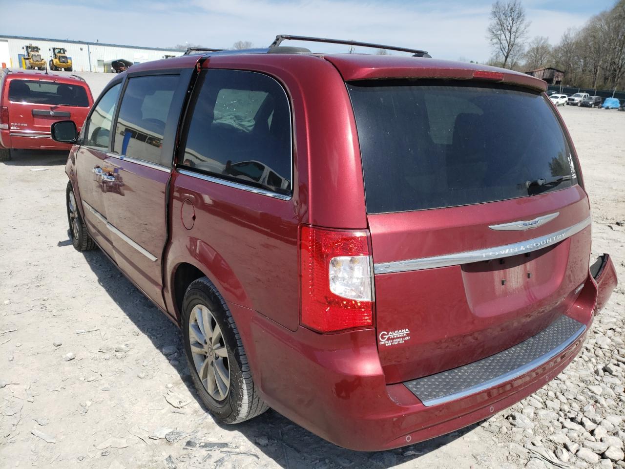 Photo 3 from auction – 2016 CHRYSLER TOWN & COU with VIN 2C4RC1GG2GR150201