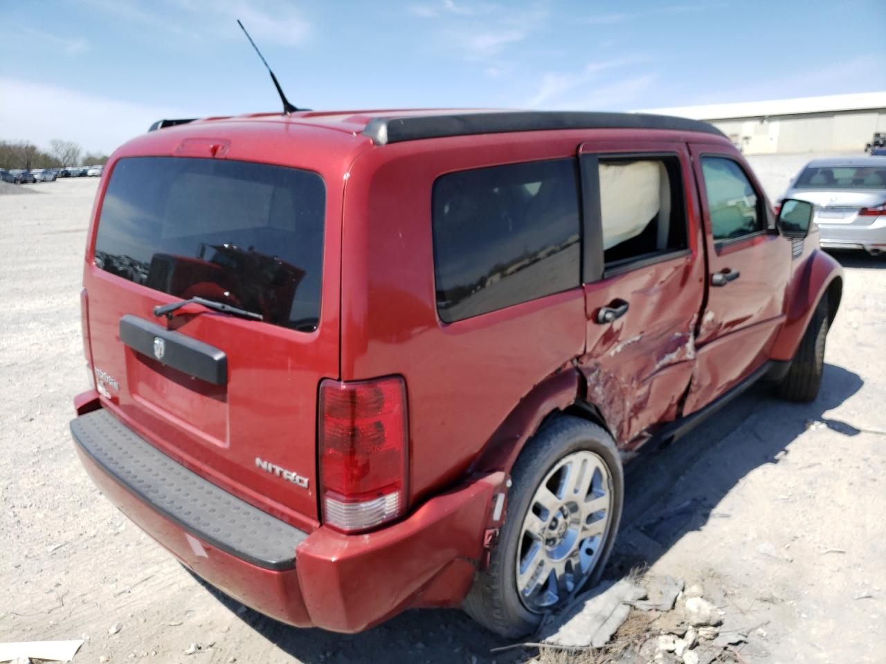 Photo 4 from auction – 2011 DODGE NITRO HEAT with VIN 1D4PT4GX3BW511530