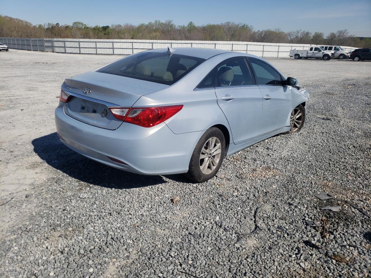 Photo 4 from auction – 2011 HYUNDAI SONATA GLS with VIN 5NPEB4AC1BH142301