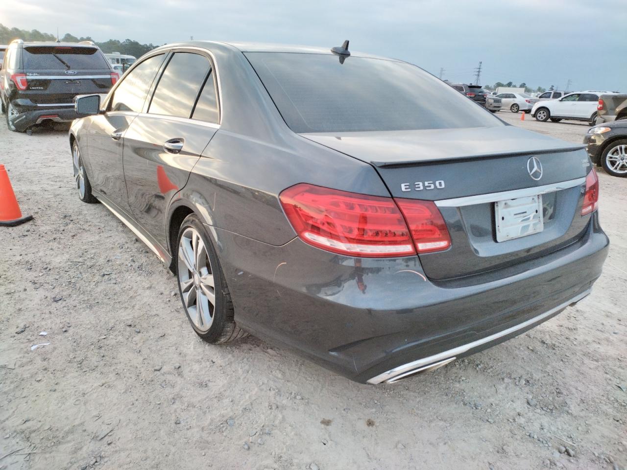 Photo 3 from auction – 2014 MERCEDES-BENZ E 350 with VIN WDDHF5KB5EA788391