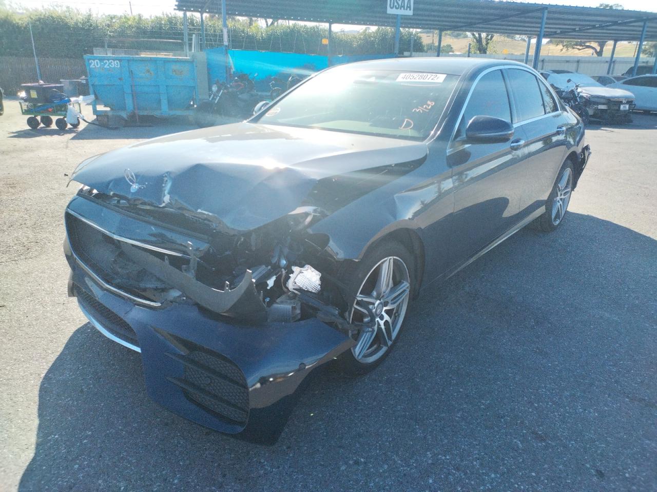 Photo 2 from auction – 2017 MERCEDES-BENZ E 300 with VIN WDDZF4JB3HA020879
