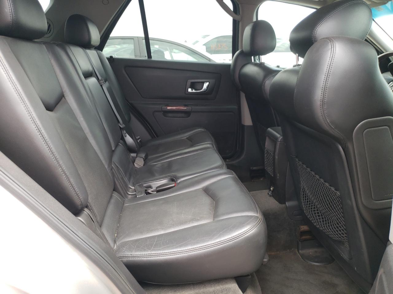 Photo 6 from auction – 2005 CADILLAC SRX with VIN 1GYEE637650101824