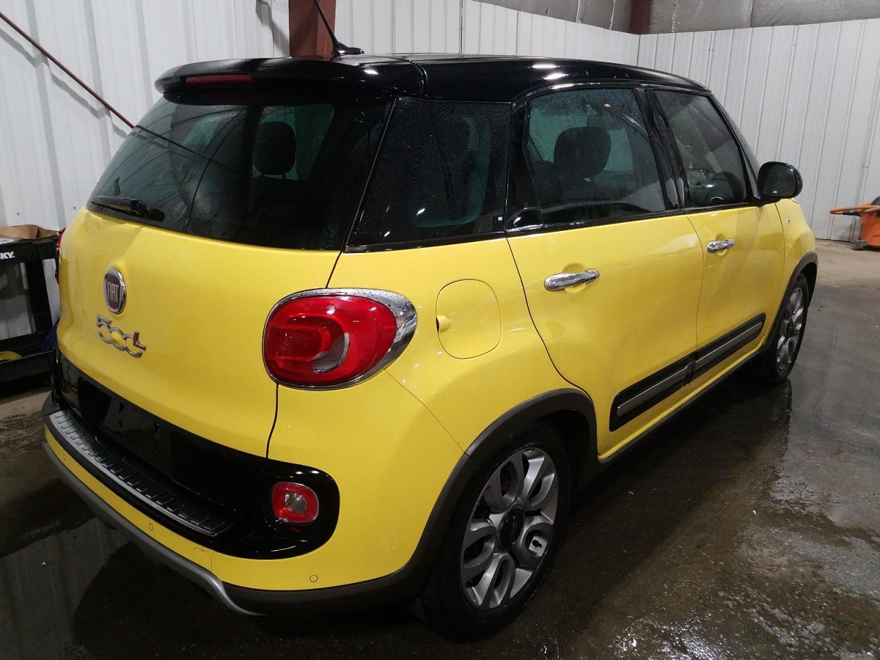 Photo 4 from auction – 2015 FIAT 500L TREKK with VIN ZFBCFADHXFZ033709