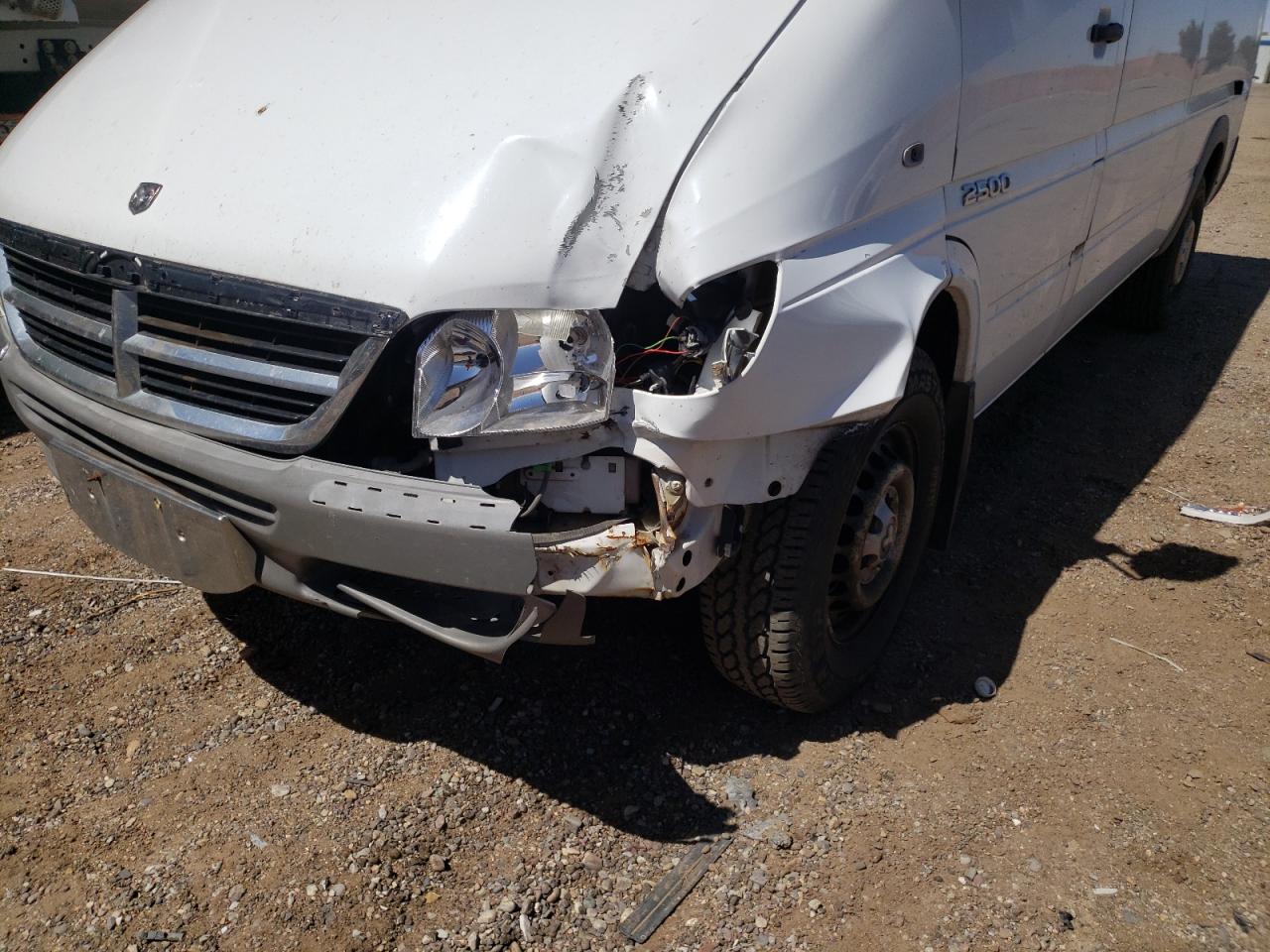 Photo 9 from auction – 2004 SPRINTER 2500 SPRIN with VIN WD5PD644545656580