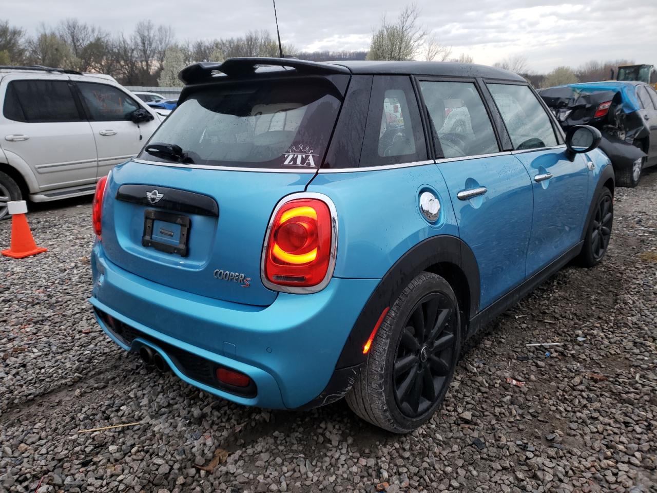 Photo 4 from auction – 2015 MINI COOPER S with VIN WMWXU3C5XF2B58726