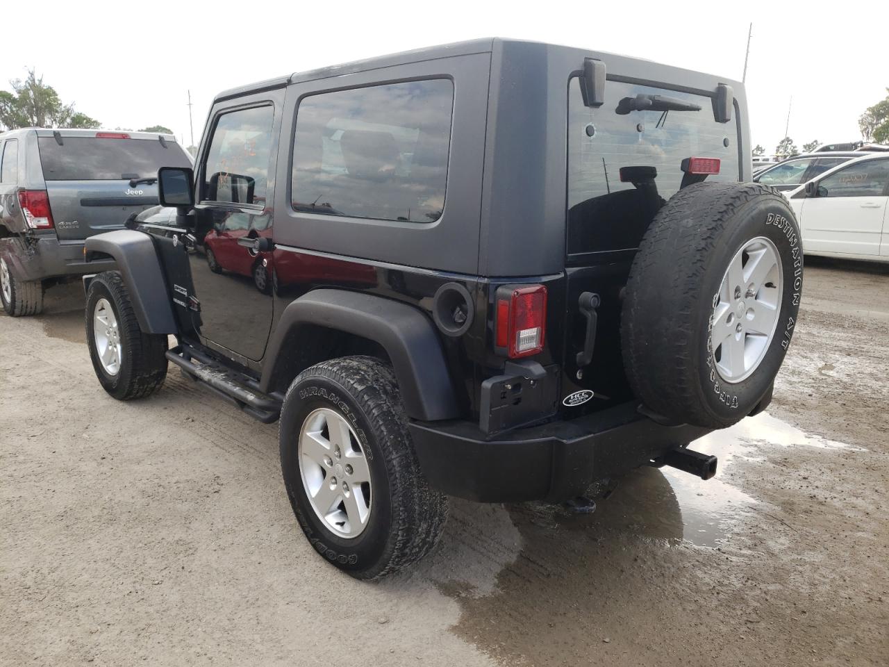 Photo 3 from auction – 2010 JEEP WRANGLER S with VIN 1J4AA2D1XAL147923