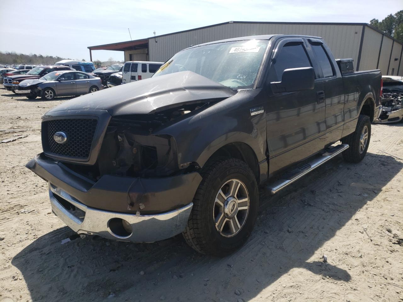 Photo 2 from auction – 2006 FORD F150 with VIN 1FTPX14576NB25708