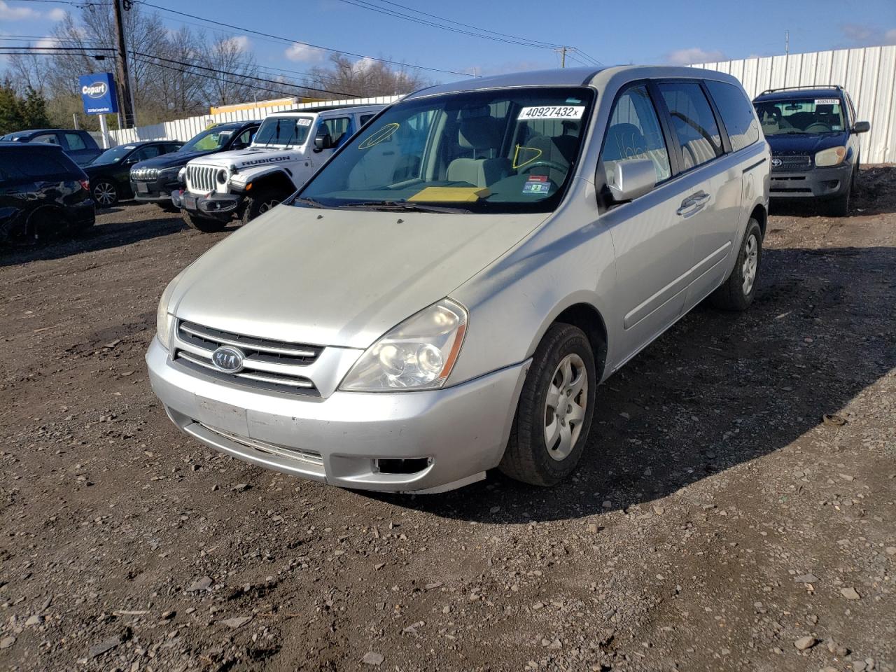 Photo 2 from auction – 2006 KIA SEDONA with VIN KNDMB233866029412