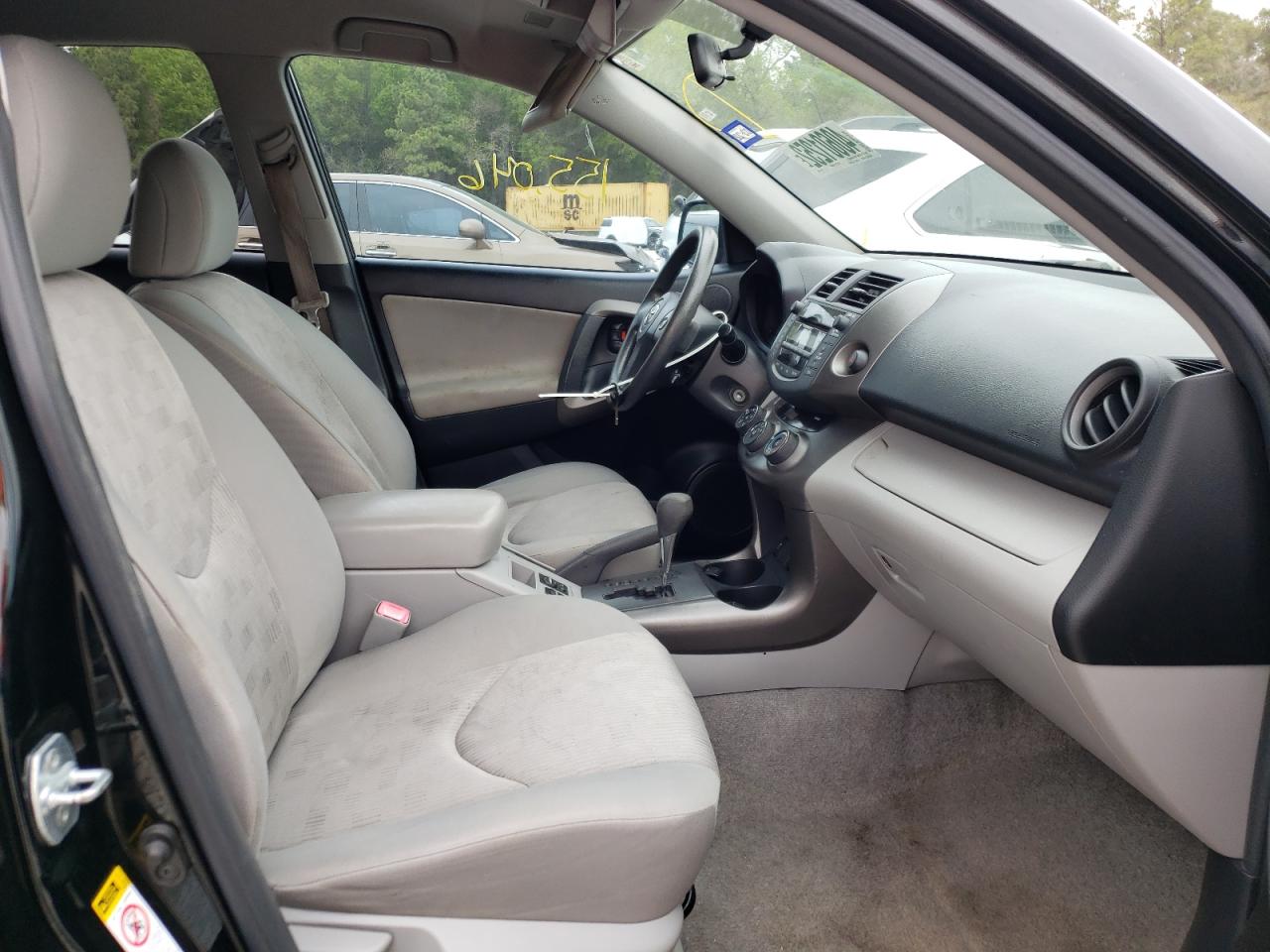 Photo 5 from auction – 2010 TOYOTA RAV4 with VIN JTMZF4DV6A5015156